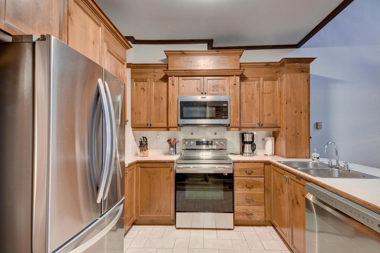 Les Manoirs Wpool & Hot Tub Near Village 120-8 Mont-Tremblant Bagian luar foto