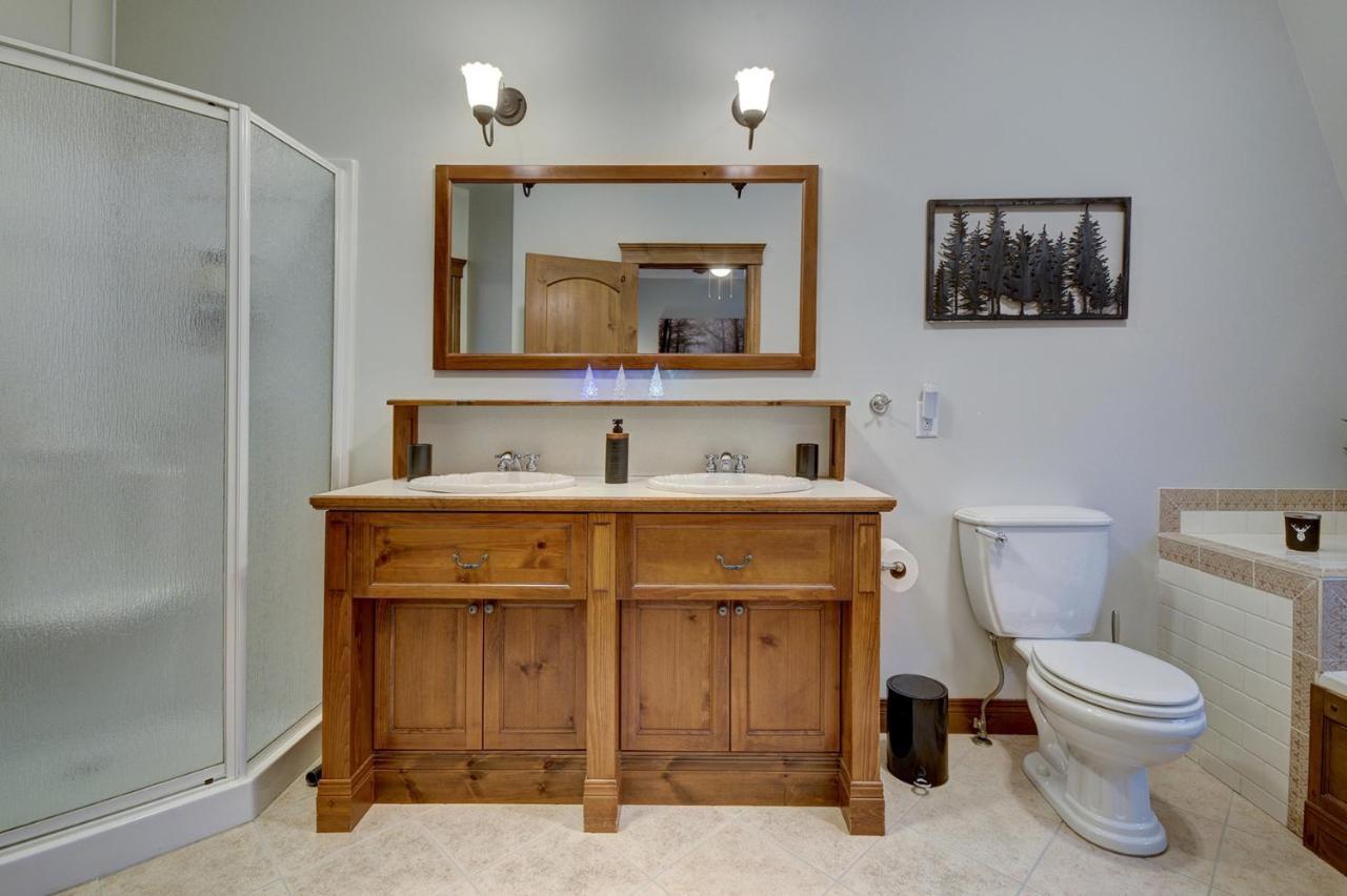 Les Manoirs Wpool & Hot Tub Near Village 120-8 Mont-Tremblant Bagian luar foto